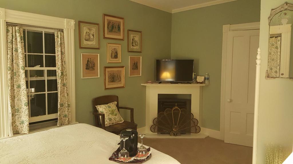 Bushnell House ウェストブルック エクステリア 写真